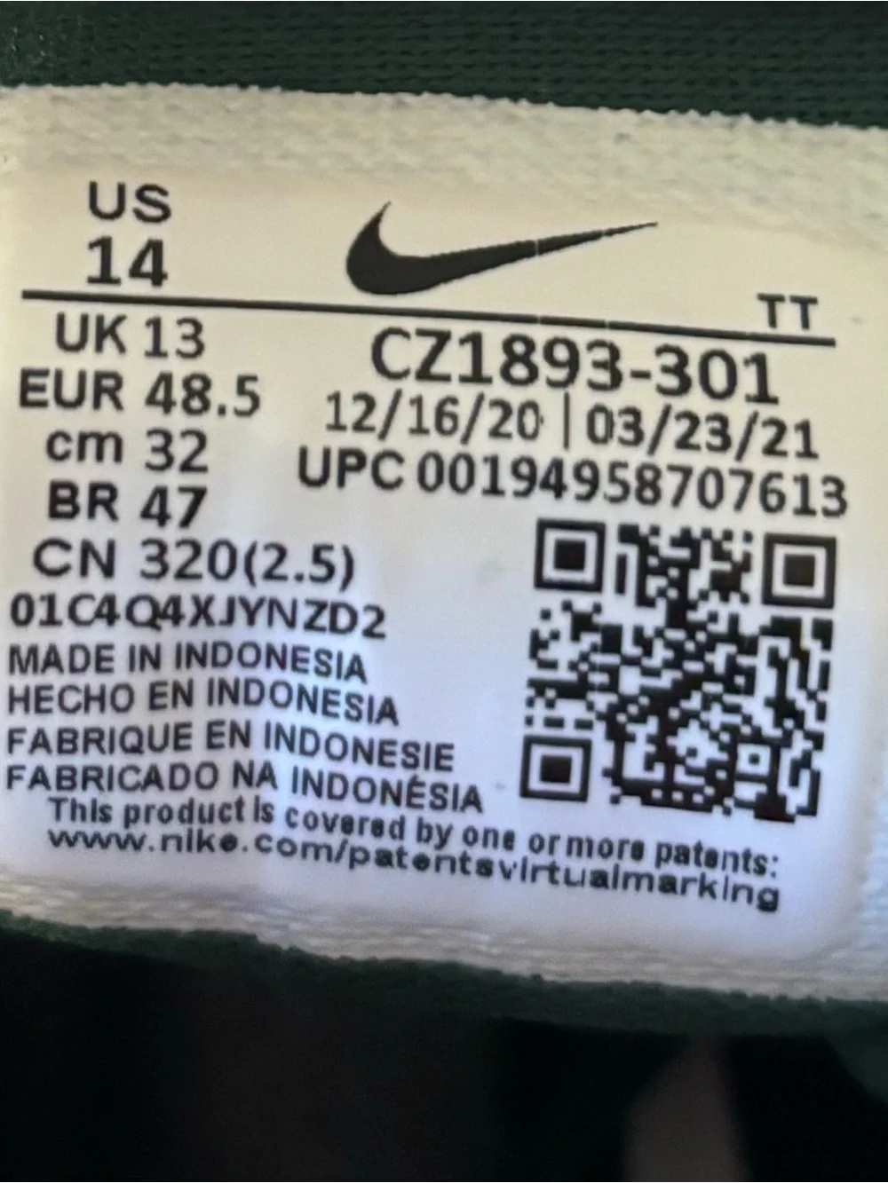 Nike Men's Dark Gorge Green Air Zoom Pegasus 39.